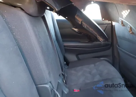 2015 Nissan Rogue Sv z USA, uszkodzony, nr VIN KNMAT2MT2FP558637